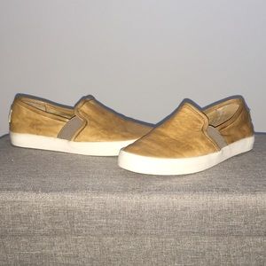 SOLD. The Frye Company Dylan Slip